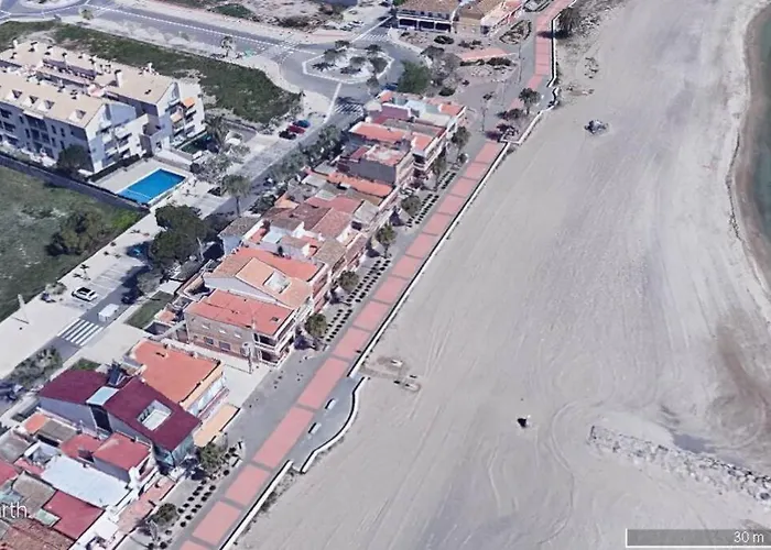 Confortable Beach Appartment With Views To The Sea